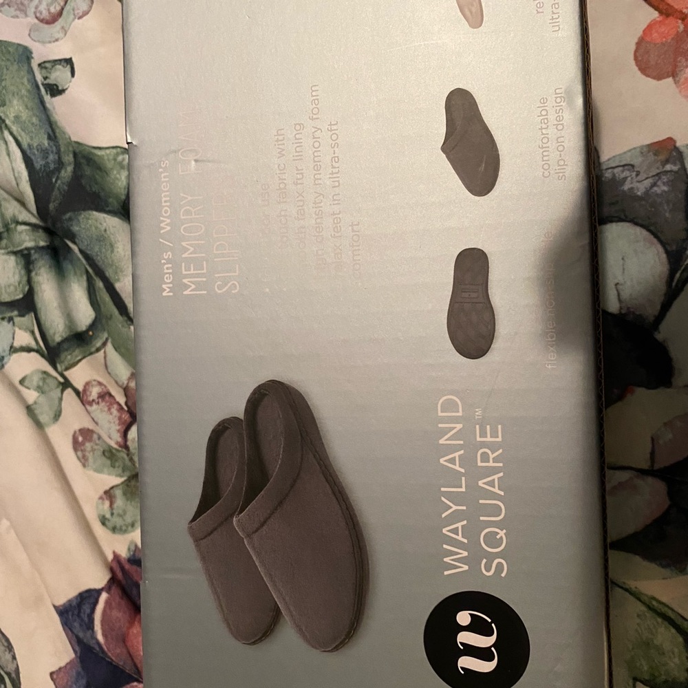 Three new pairs of unisex house shoes